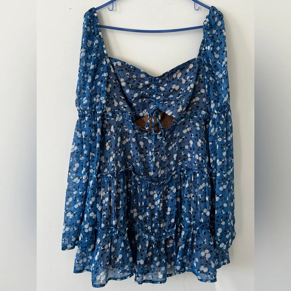 MAJORELLE Ailish Mini Dress in Blue Ditsy - Picture 4 of 6